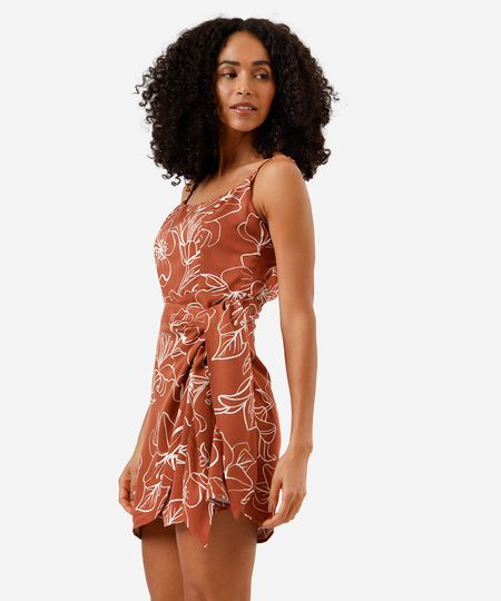 vestido curto alça fina feminino de viscose com amarração floral marrom GG