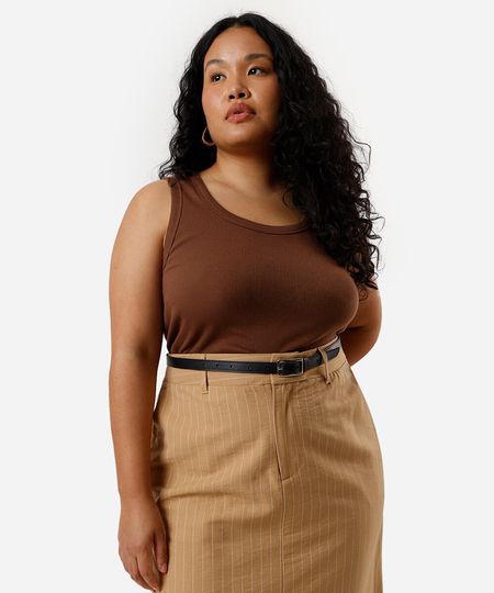 regata feminina canelada plus size decote redondo marrom GG regata feminina canelada plus size decote redondo marrom GG