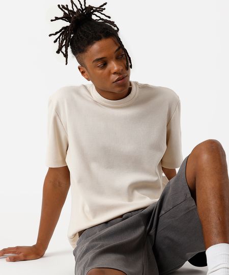 camiseta básica masculina com algodão texturizada bege P camiseta básica masculina com algodão texturizada bege P