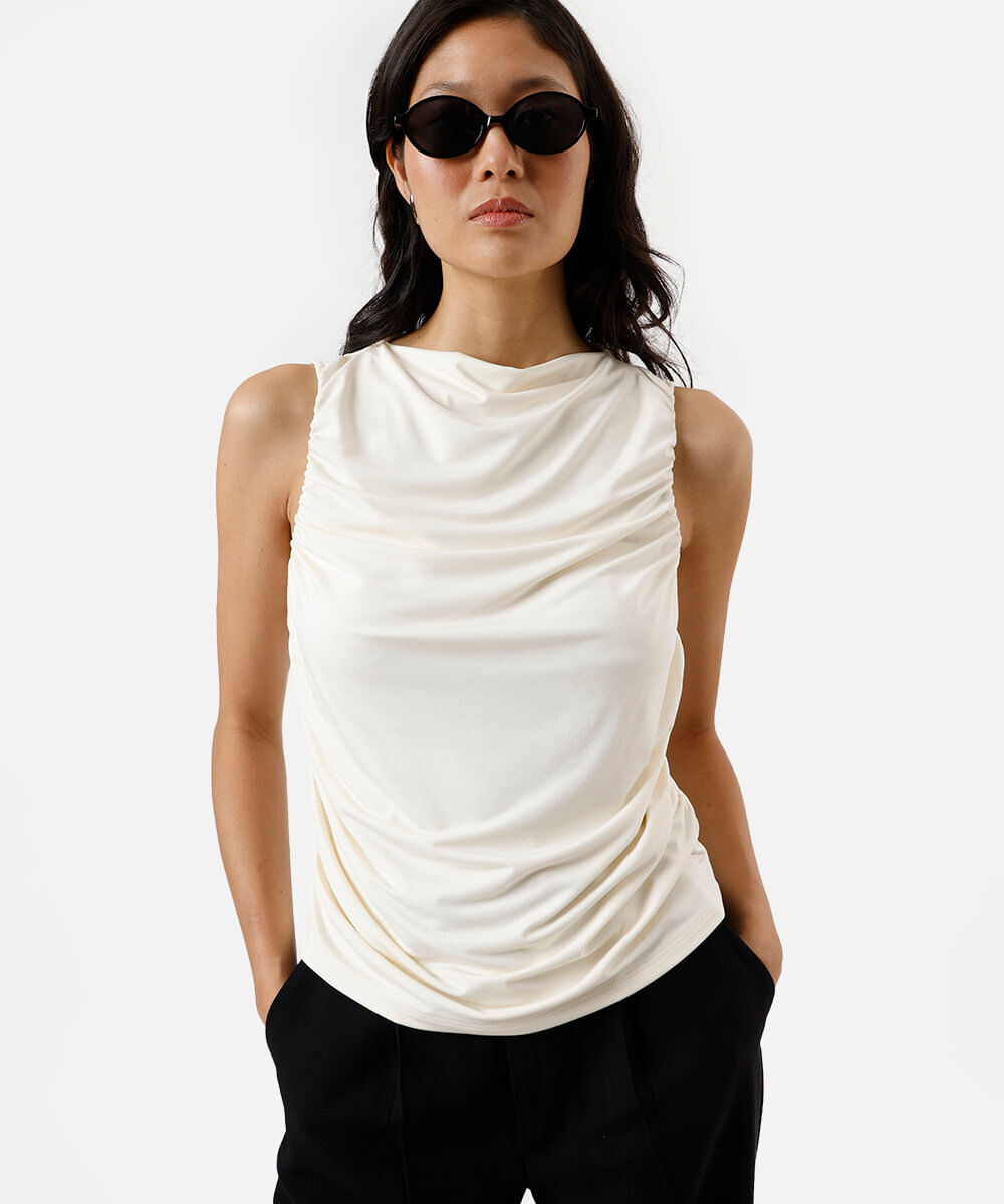 blusa feminina decote canoa franzida off white