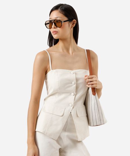 blusa alça fina feminina com linho e fenda bege GG blusa alça fina feminina com linho e fenda bege GG