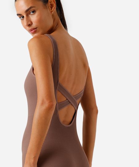 macaquinho feminino esportivo ace com compressão marrom M macaquinho feminino esportivo ace com compressão marrom M