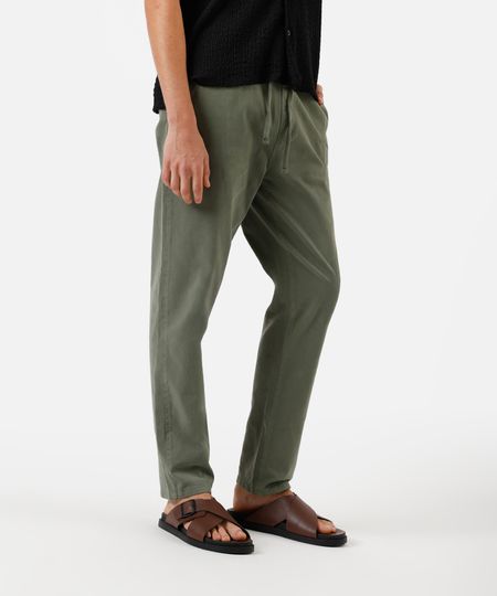 calça jogger masculina de sarja verde 40