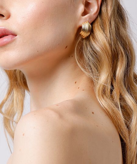 brinco texturizado mindset dourado UNICO brinco texturizado mindset dourado UNICO