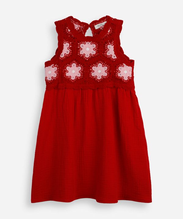 vestido evasê infantil com crochê floral vermelho 8