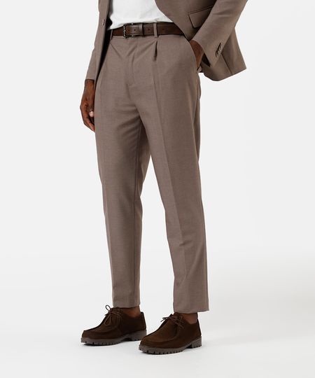 calça masculina de alfaiataria com pregas marrom 48 calça masculina de alfaiataria com pregas marrom 48