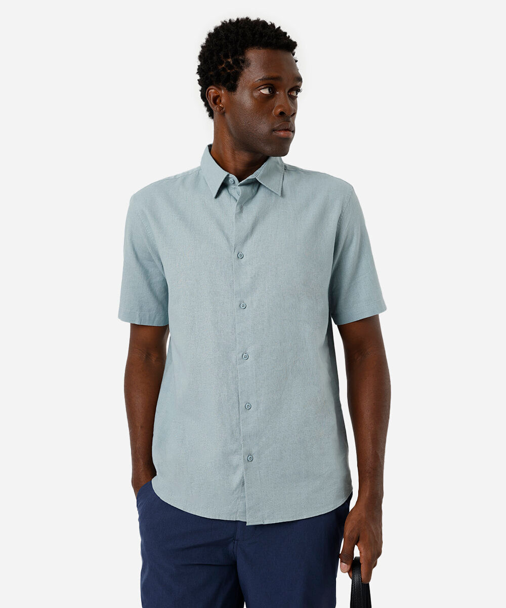 camisa comfort masculina com linho manga curta azul