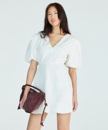 vestido curto balonê feminino manga bufante bordado floral branco M vestido curto balonê feminino manga bufante bordado floral branco M