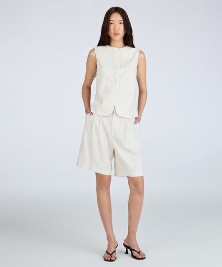 short reto feminino de alfaiataria com strass poá bege 38 short reto feminino de alfaiataria com strass poá bege 38