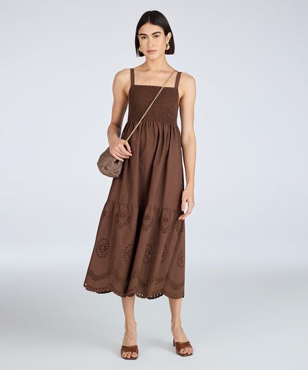 vestido midi alça fina feminino de algodão com recorte bordado marrom PP vestido midi alça fina feminino de algodão com recorte bordado marrom PP