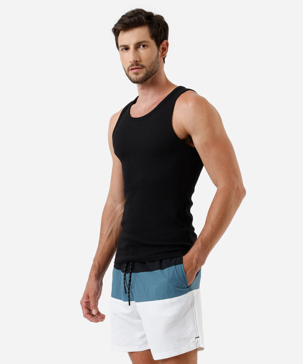short masculino de poliamida com recortes cós elástico preto