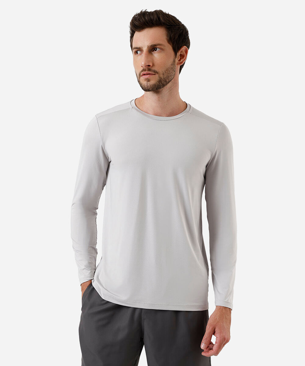 camiseta esportiva com proteção uv cinza