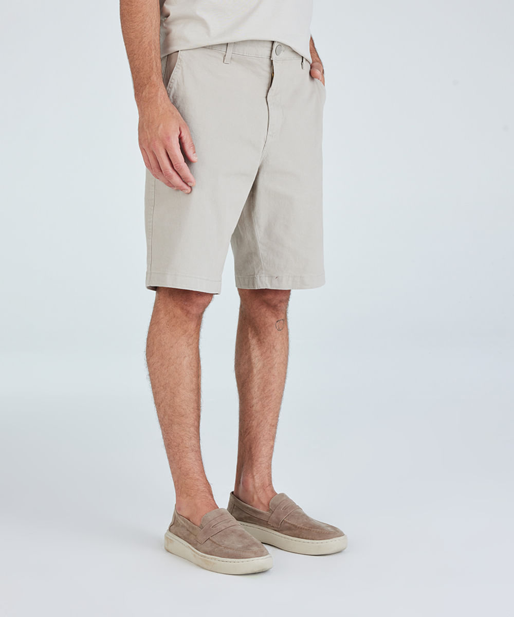 bermuda reta de sarja com bolsos chino verde