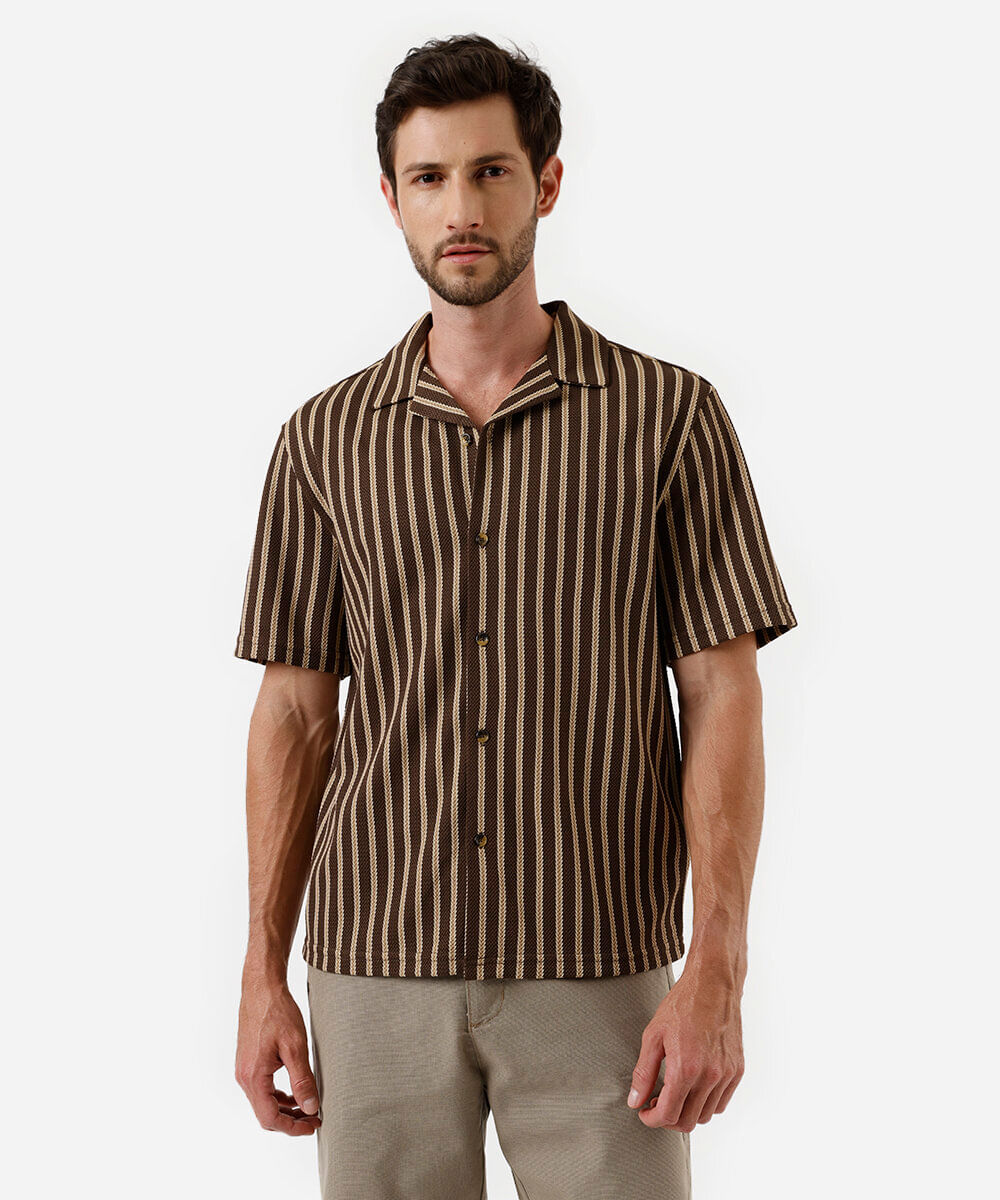 camisa masculina manga curta listrada marrom