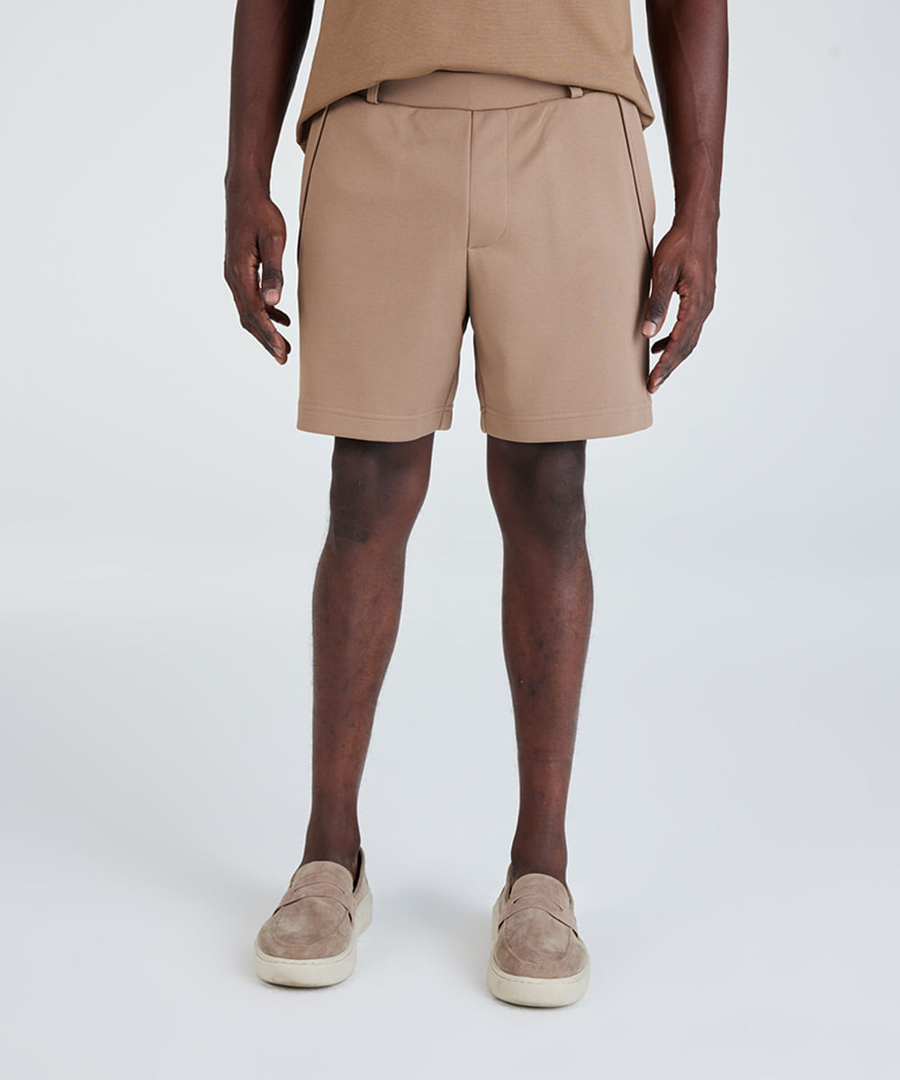 short reto masculino texturizado com bolso bege