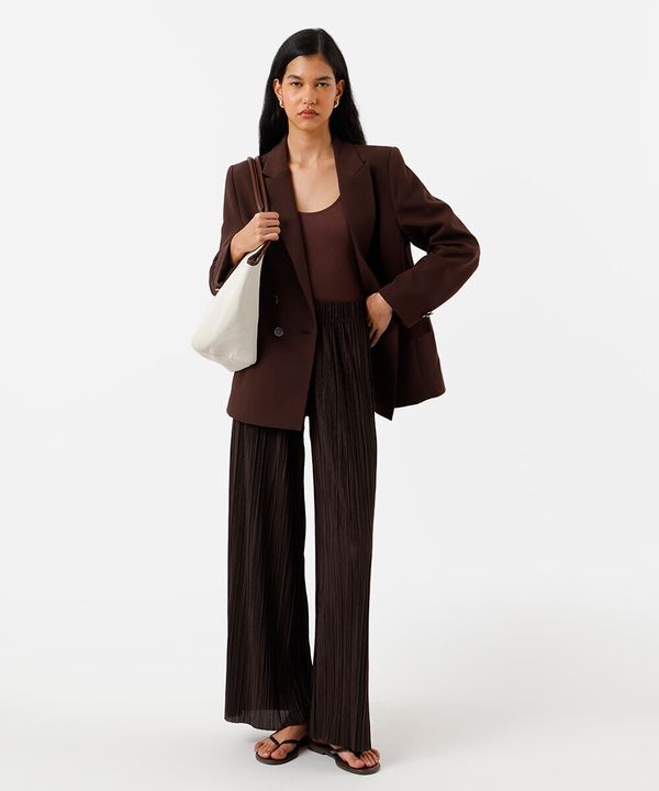 calça pantalona feminina plissada marrom G