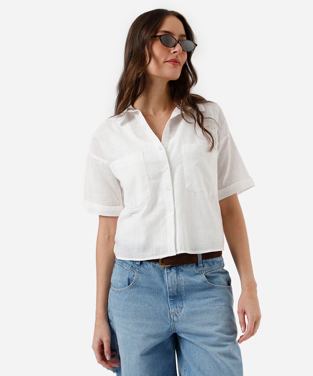 camisa feminina de algodão manga curta com bolsos off white