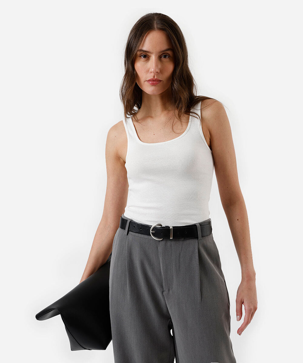 regata básica feminina de algodão decote quadrado off white