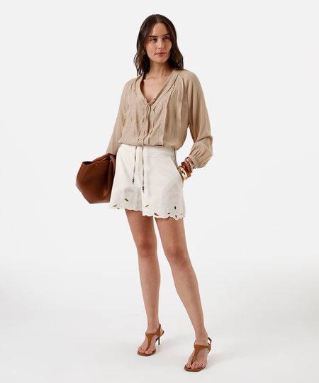 short de sarja feminino bordado arabescos bege 36 short de sarja feminino bordado arabescos bege 36