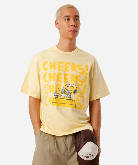 camiseta box fit masculina de algodão snoopy amarela GG camiseta box fit masculina de algodão snoopy amarela GG