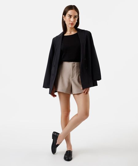 short de alfaiataria feminino com pences bege 42