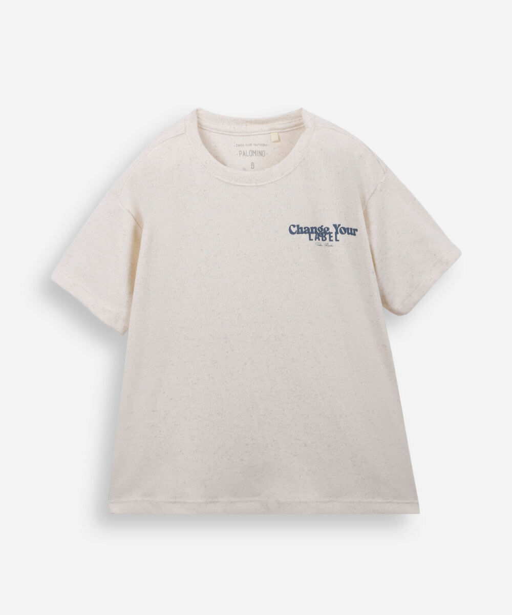 camiseta infantil estampa escrita bege