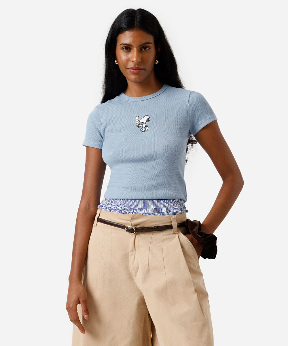 blusa baby look feminina de algodão snoopy canelada azul