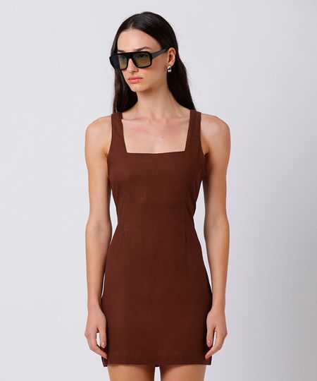 vestido curto feminino com linho decote quadrado mindset marrom G