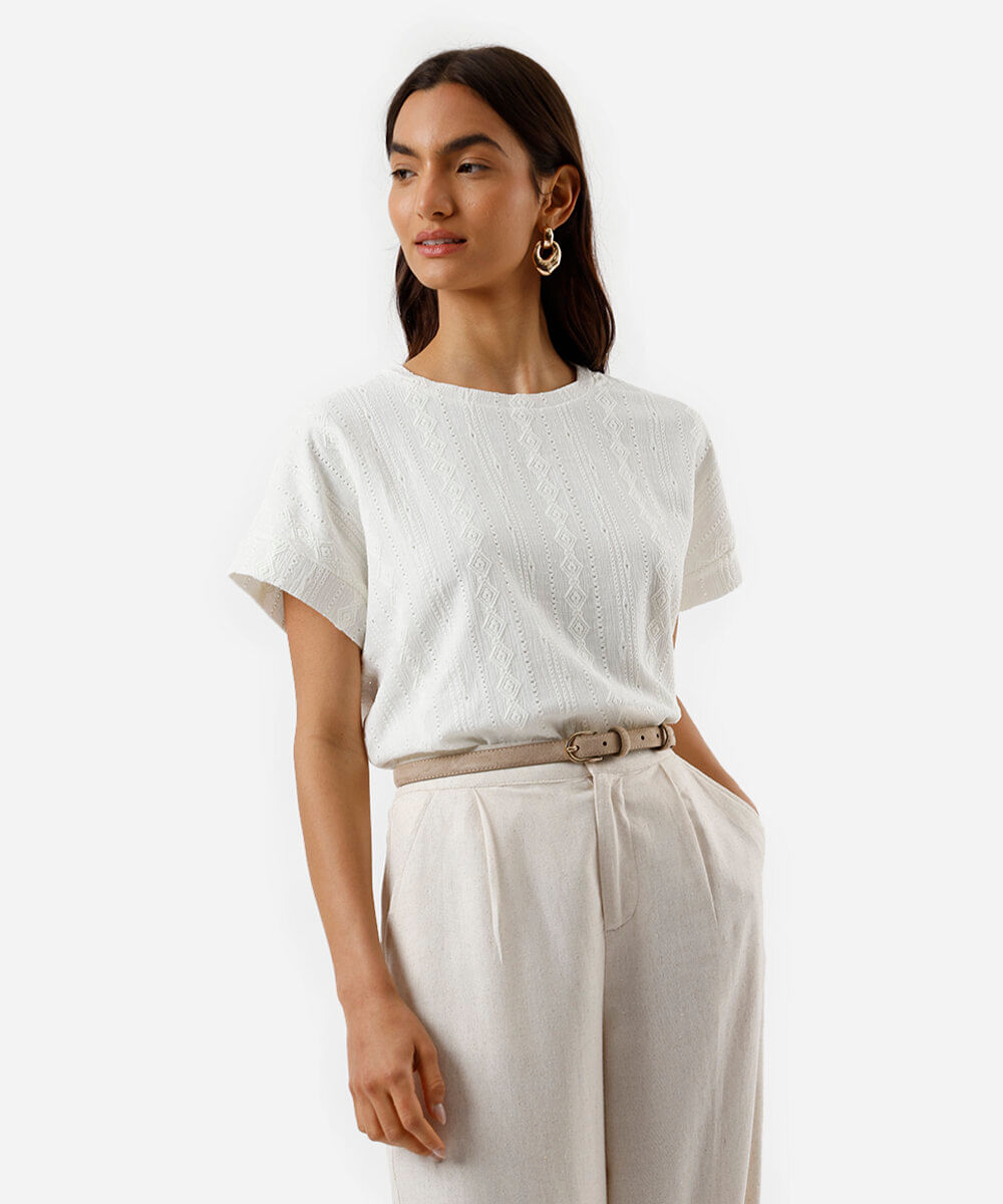 blusa feminina manga curta texturizada off white