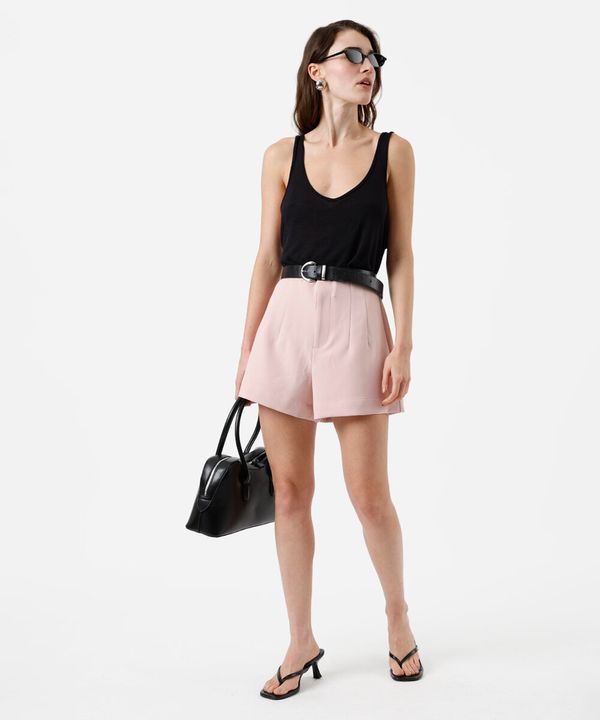 short de alfaiataria feminino com pences rosa 42
