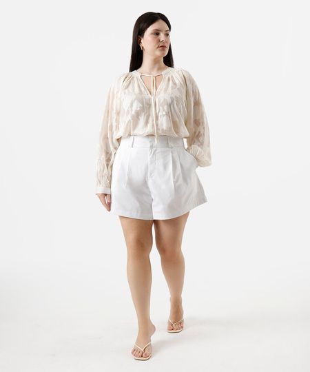 short de alfaiataria feminino com pregas plus size off white 52 short de alfaiataria feminino com pregas plus size off white 52