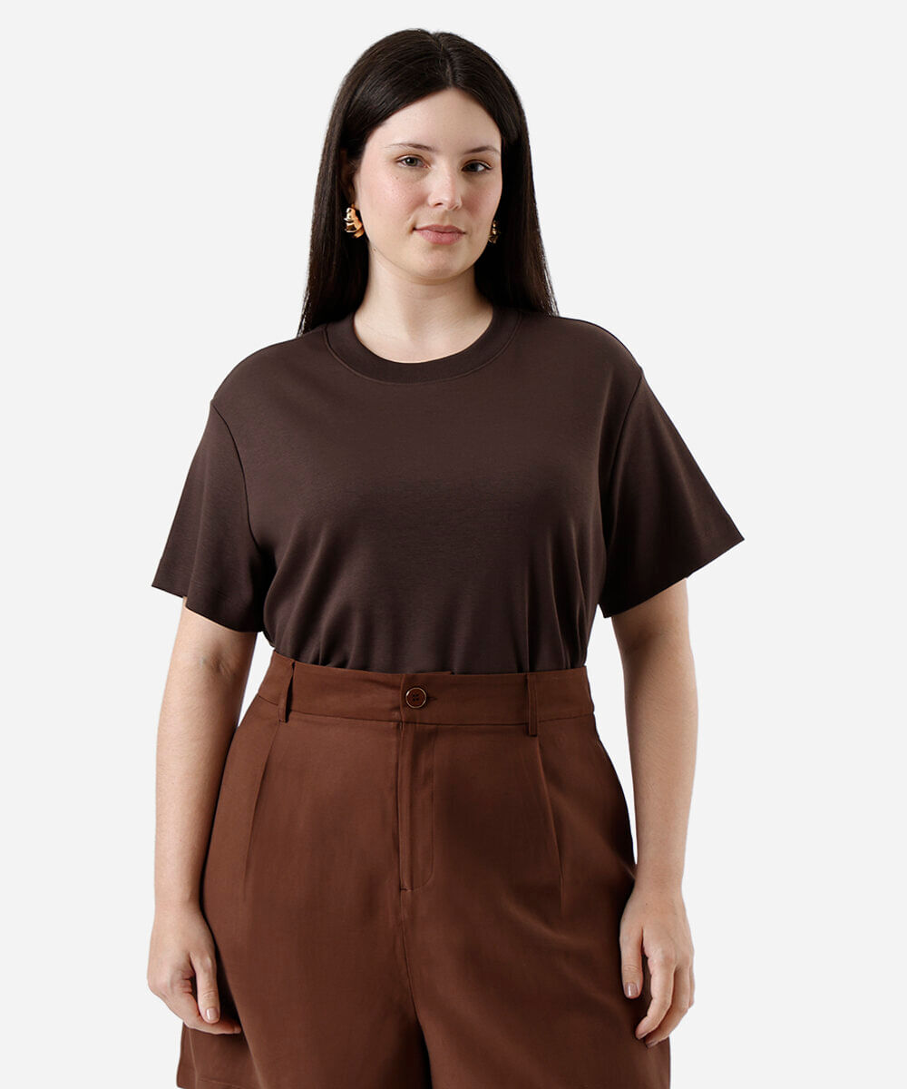 camiseta feminina de algodão peruano interlock plus size marrom