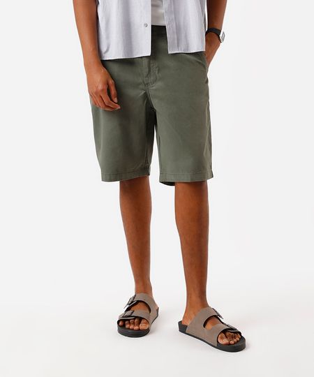 Bermuda Reta de Sarja - verde militar 38 Bermuda Reta de Sarja - verde militar 38