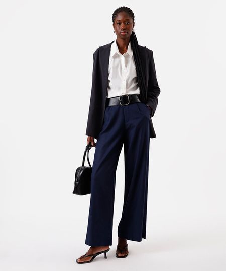 calça de alfaiataria feminina com linho e pregas azul 38