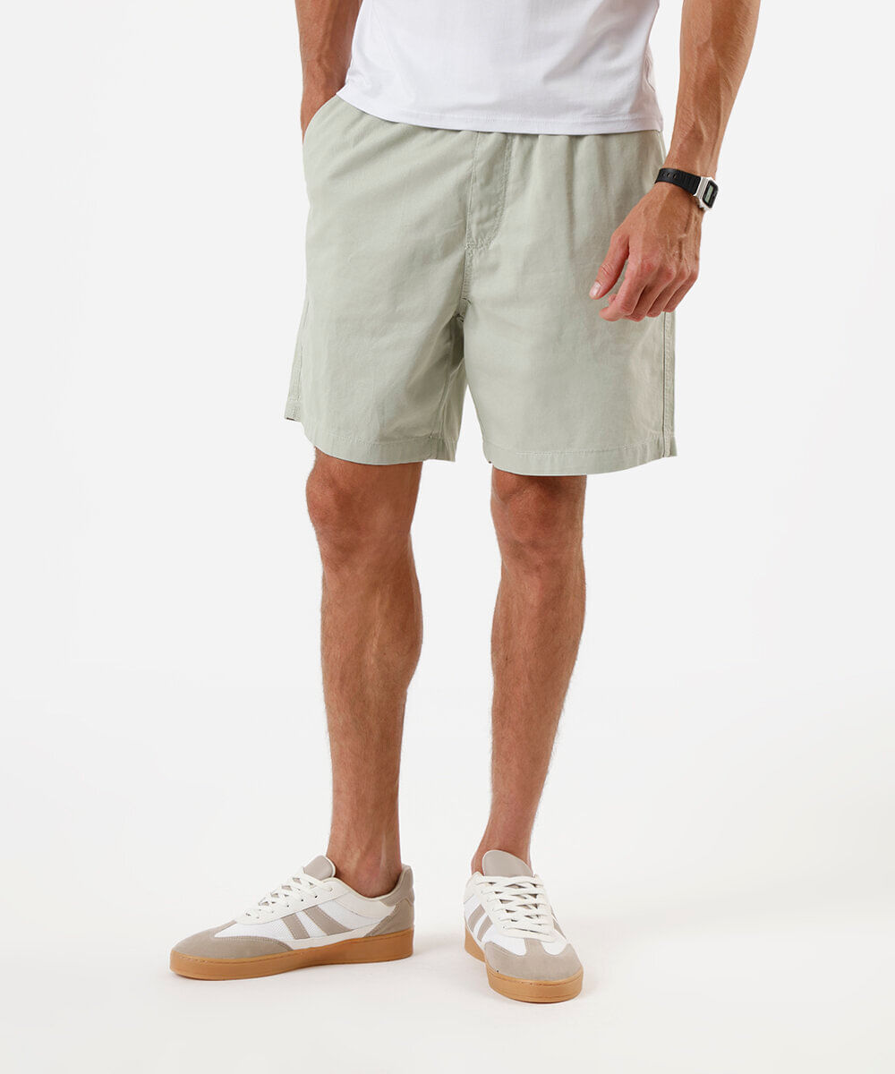 bermuda jogger masculina de sarja verde