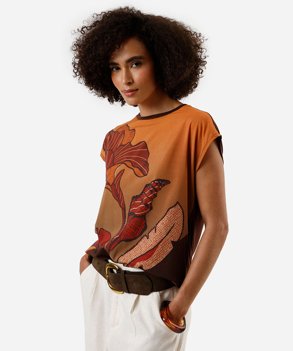 blusa feminina de viscose folhagens vinho