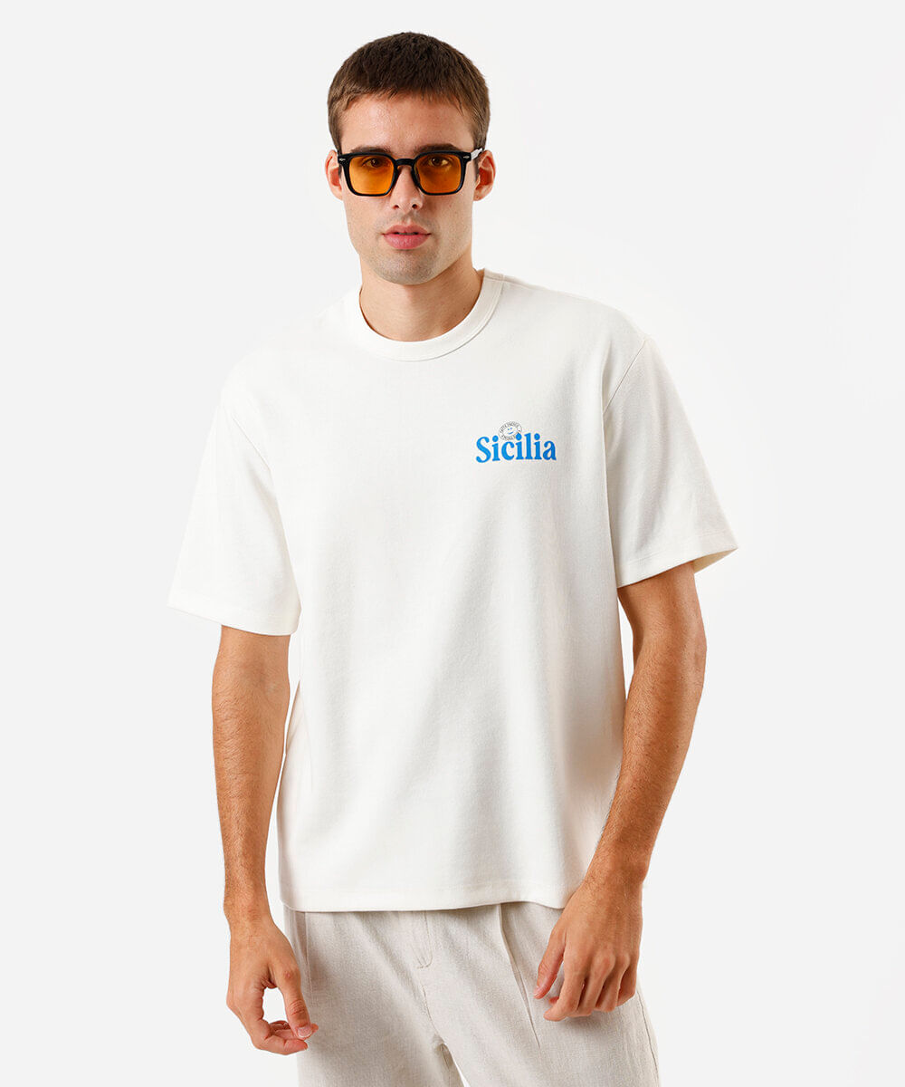 camiseta box fit masculina com algodão estampada off white