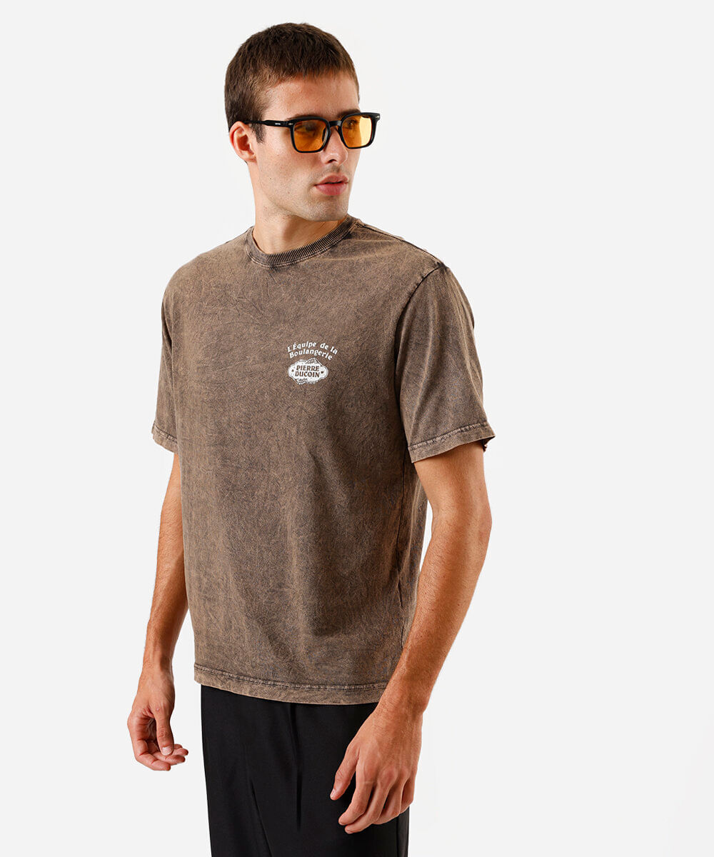 camiseta masculina de algodão estampada marmorizada marrom