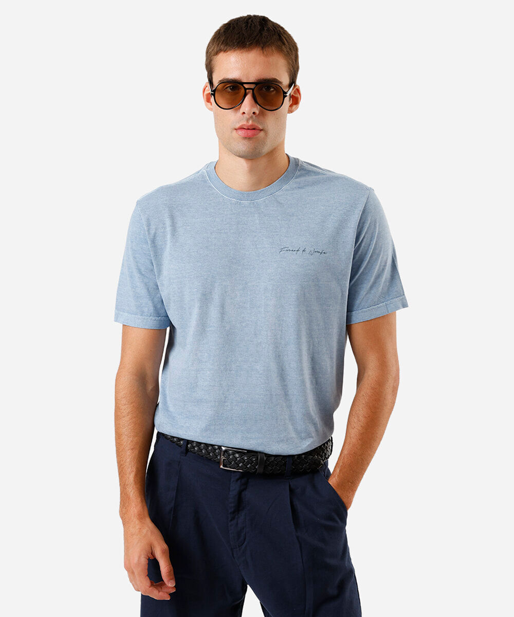 camiseta masculina de algodão estampada estonada azul