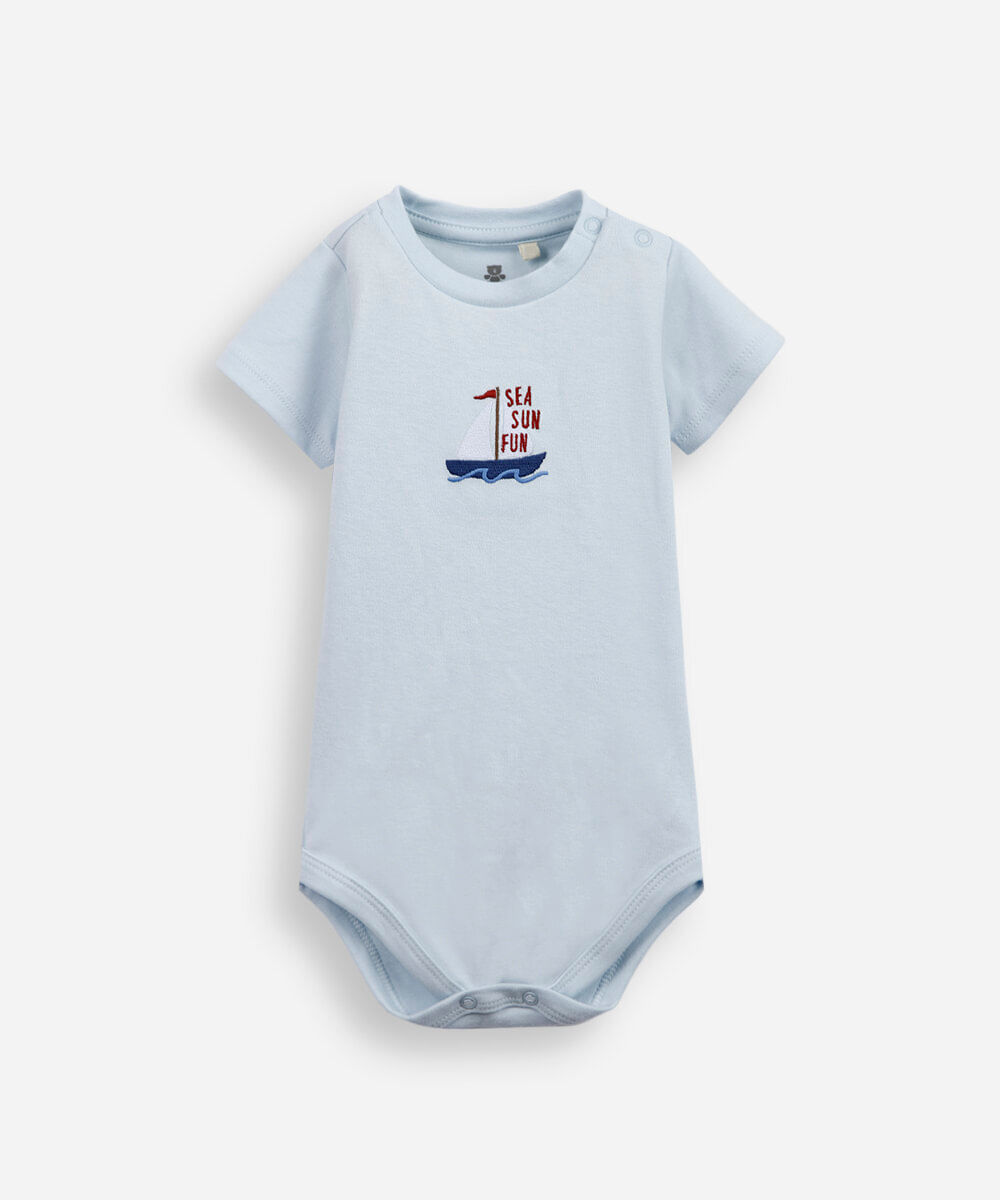 body baby de algodão bordado barquinho azul