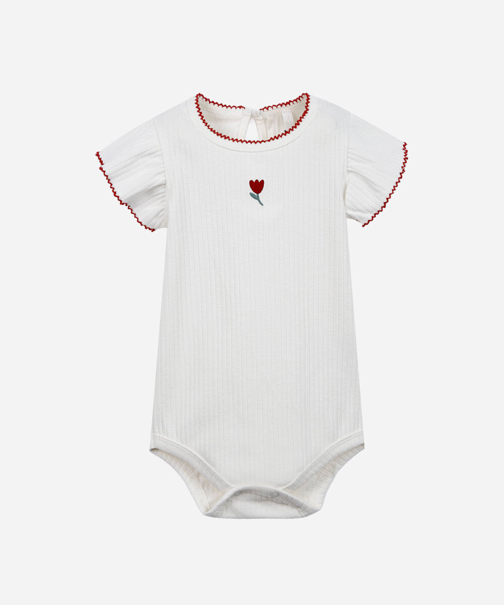 body baby manga curta de algodão flor babado off white