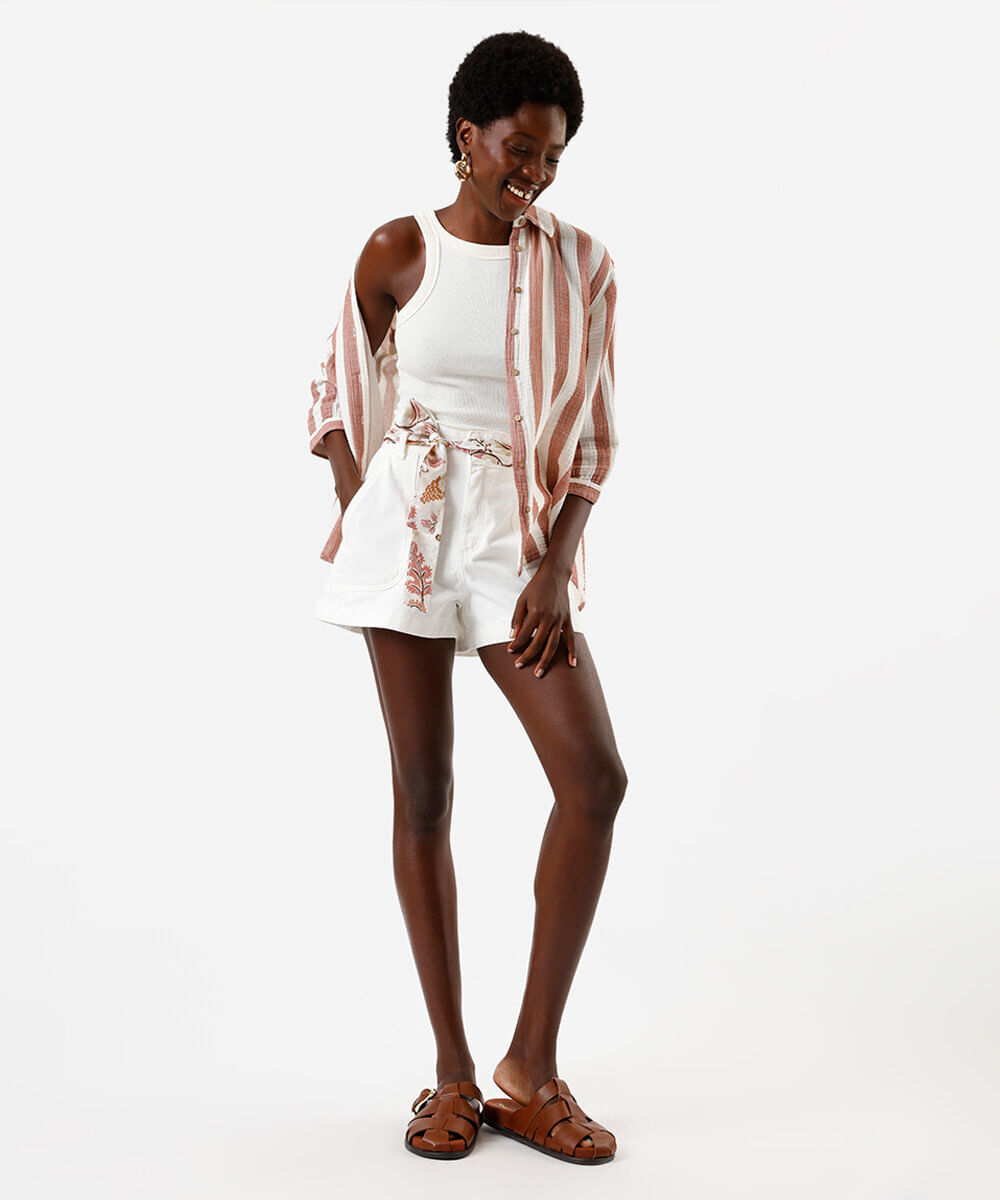short feminino evasê sarja cintura alta com lenço off white