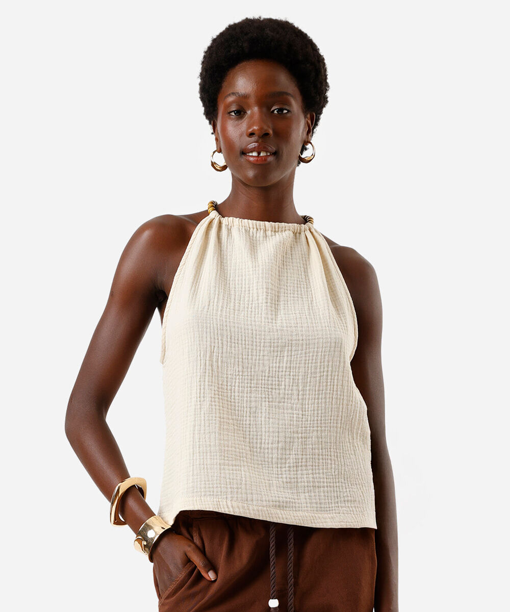 regata feminina halterneck com aviamentos bege
