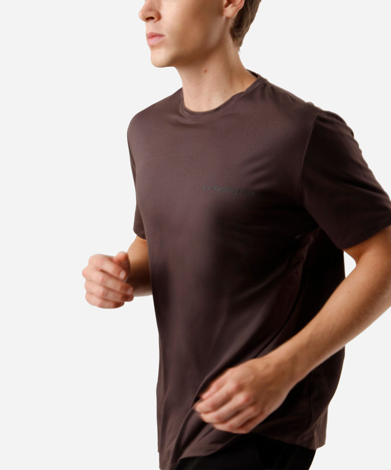 camiseta masculina esportiva ace estampada marrom