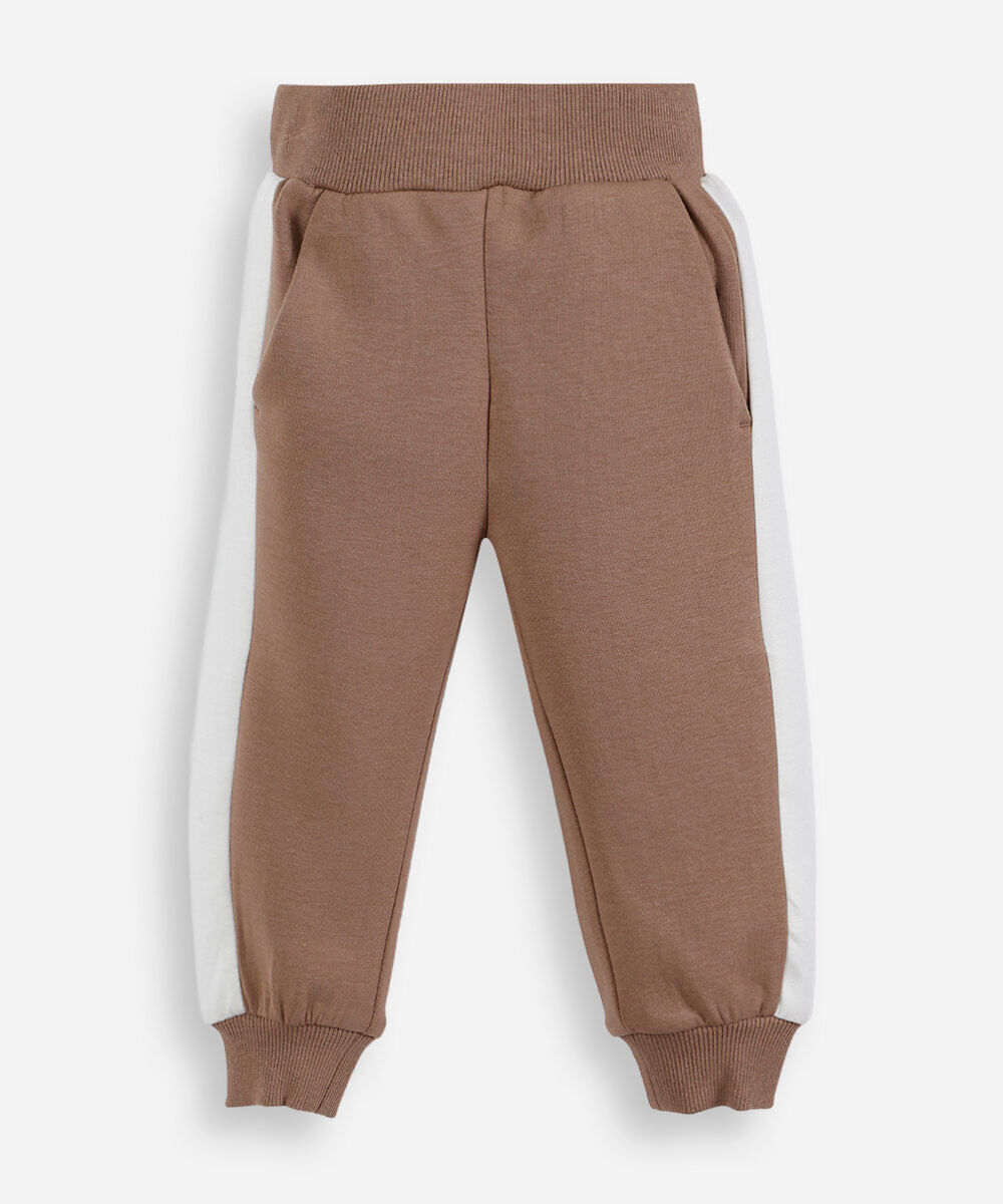 calça jogger infantil de moletom com recortes bege