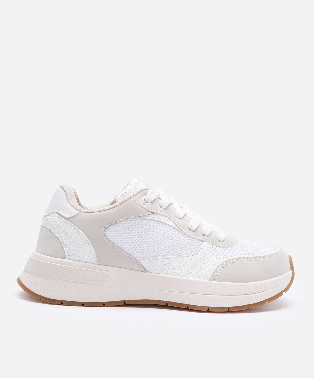 tênis jogging com recortes ace branco