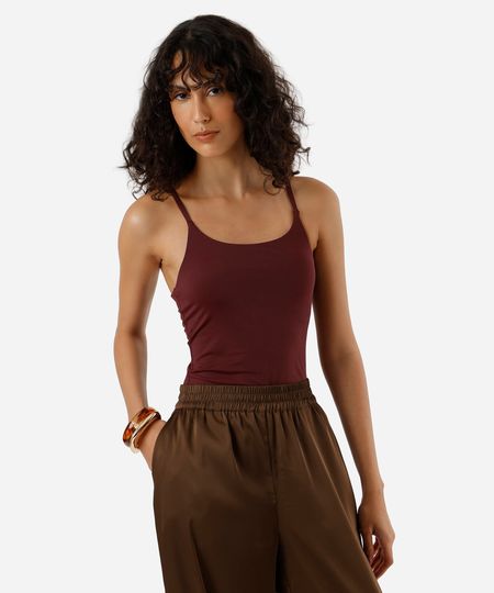 regata básica feminina de poliamida com bojos removíveis vinho M regata básica feminina de poliamida com bojos removíveis vinho M