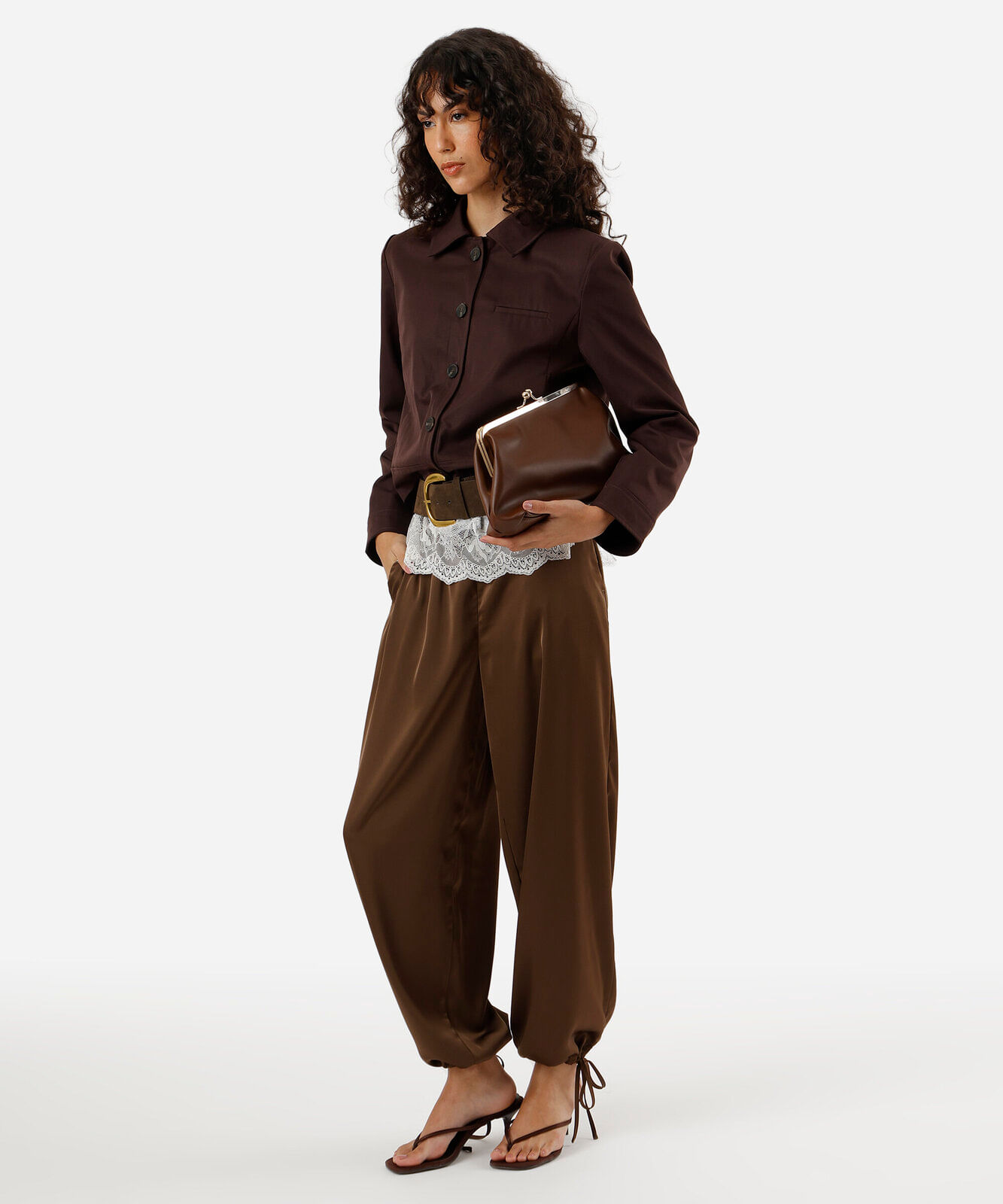 calça aladim feminina com amarração acetinada marrom