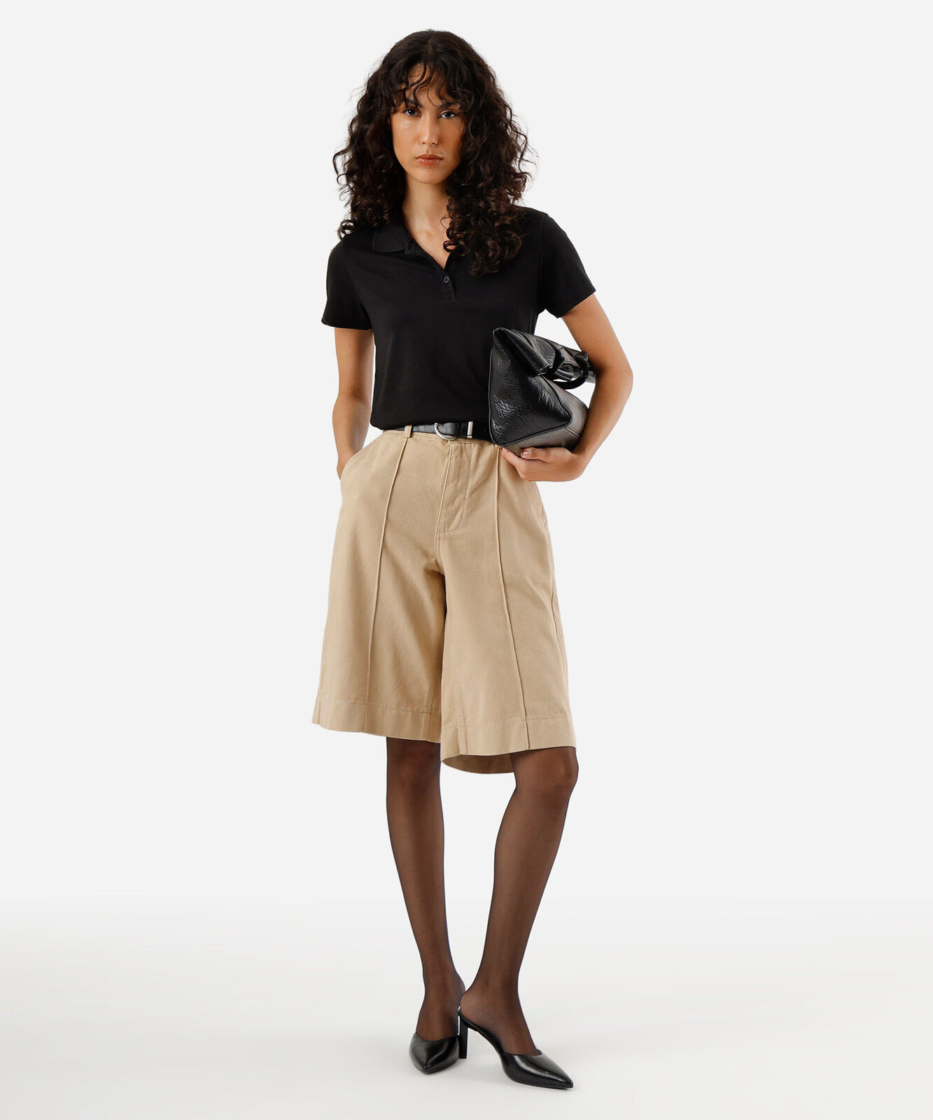 bermuda jorts feminina de sarja com nervuras bege