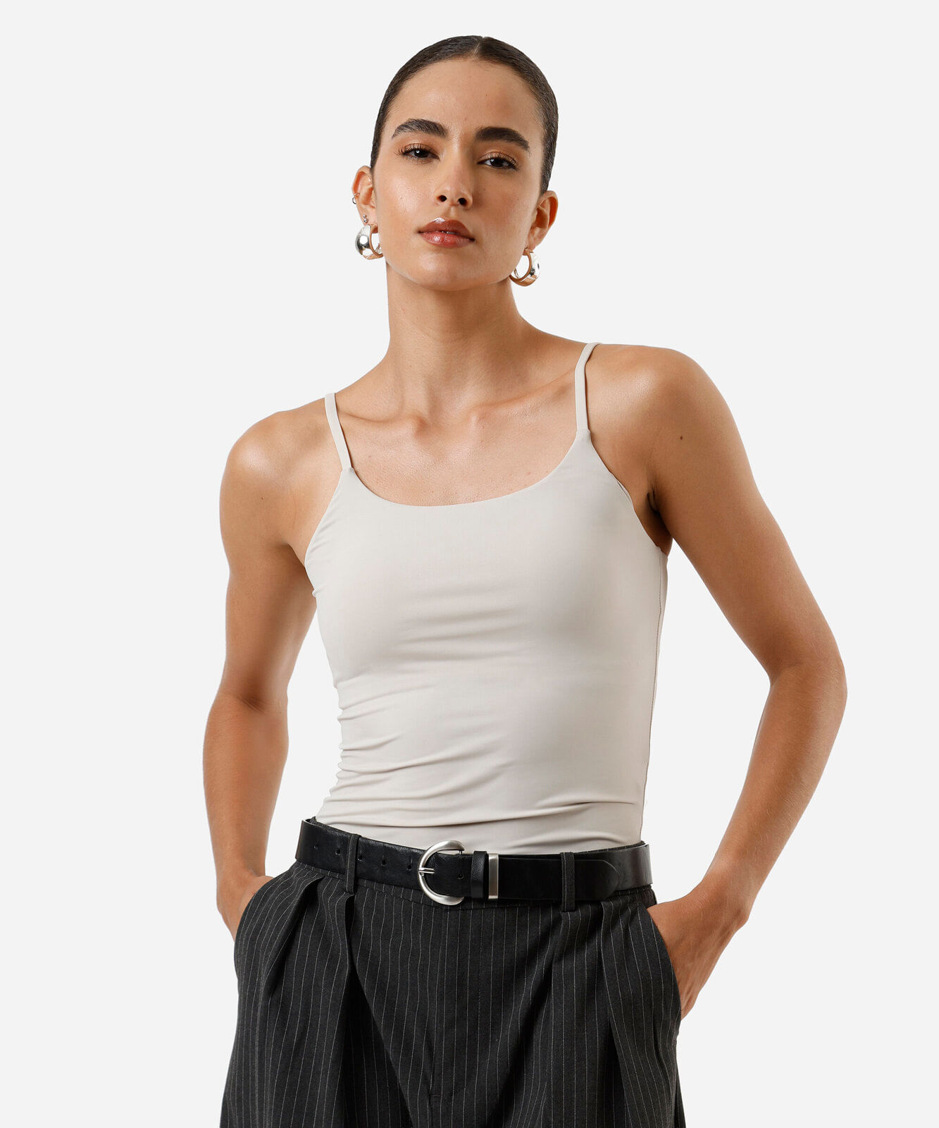 Vista 2 regata básica feminina de poliamida com bojos removíveis cinza C&A BR Cinza Escuro C&A BR Cinza Escuro